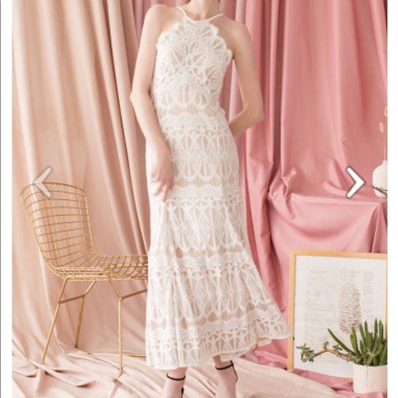 Chicwish lace halter dress - Picture 3 of 8